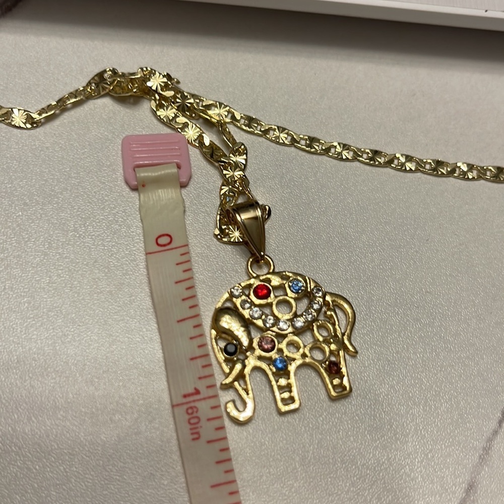 Good Luck Elegant Pendant 14k Plated Gold with Chain - Picture 10 of 10